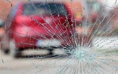 Is Your Cracked Windshield Legal in Arizona? What You Need to Know